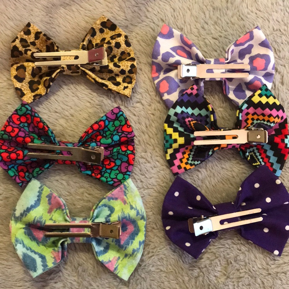 Girls Bows 🎀 - Picture 5 of 5